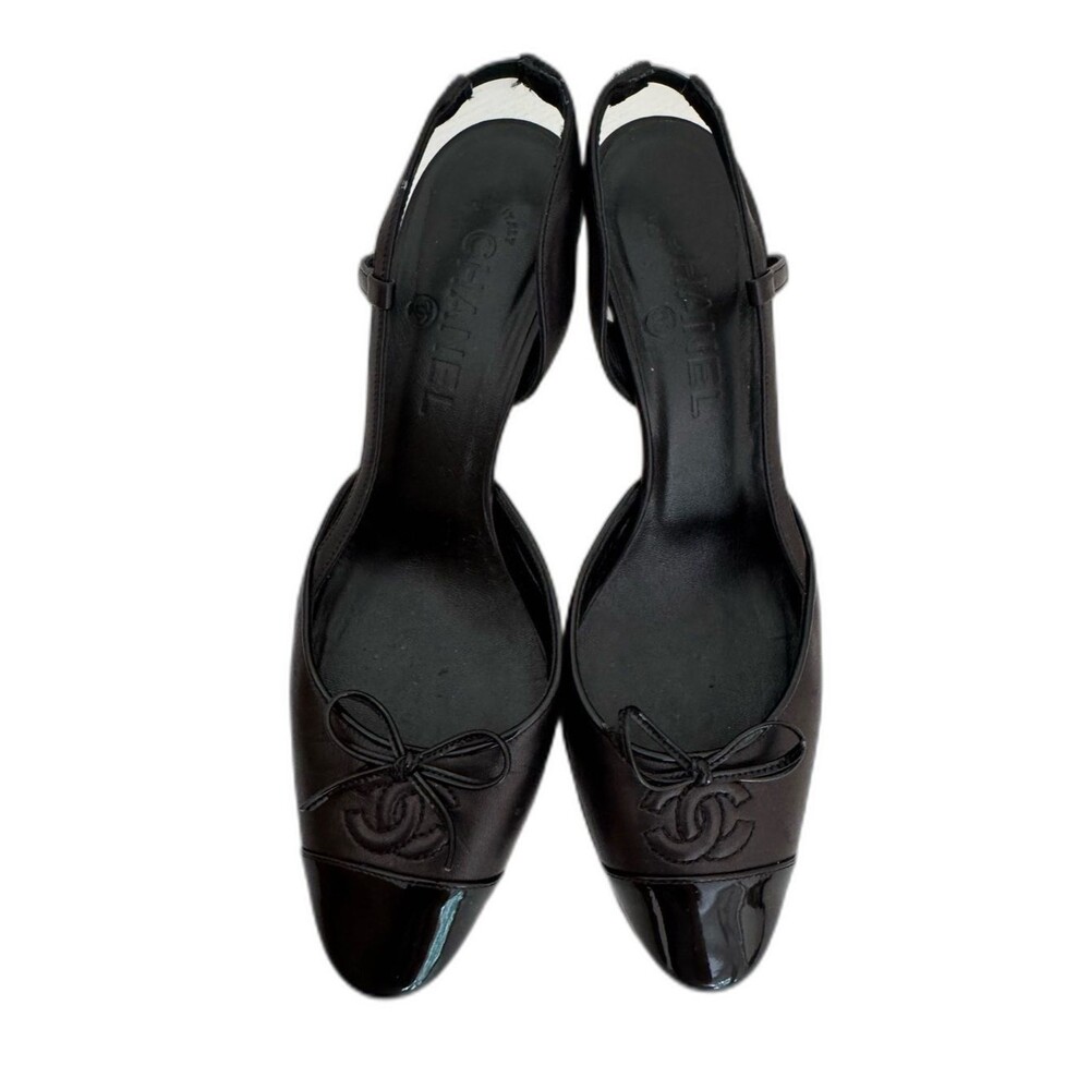 Chanel CC Logo Black Bow Patent Slingback Heels EU 37 Authentic Vintage Shoes
